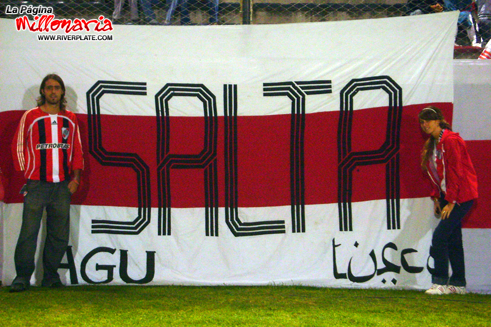 River vs Independiente (Beneficio - Salta 2009) 15